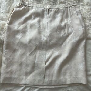 Vintage Cream/White Skirt
